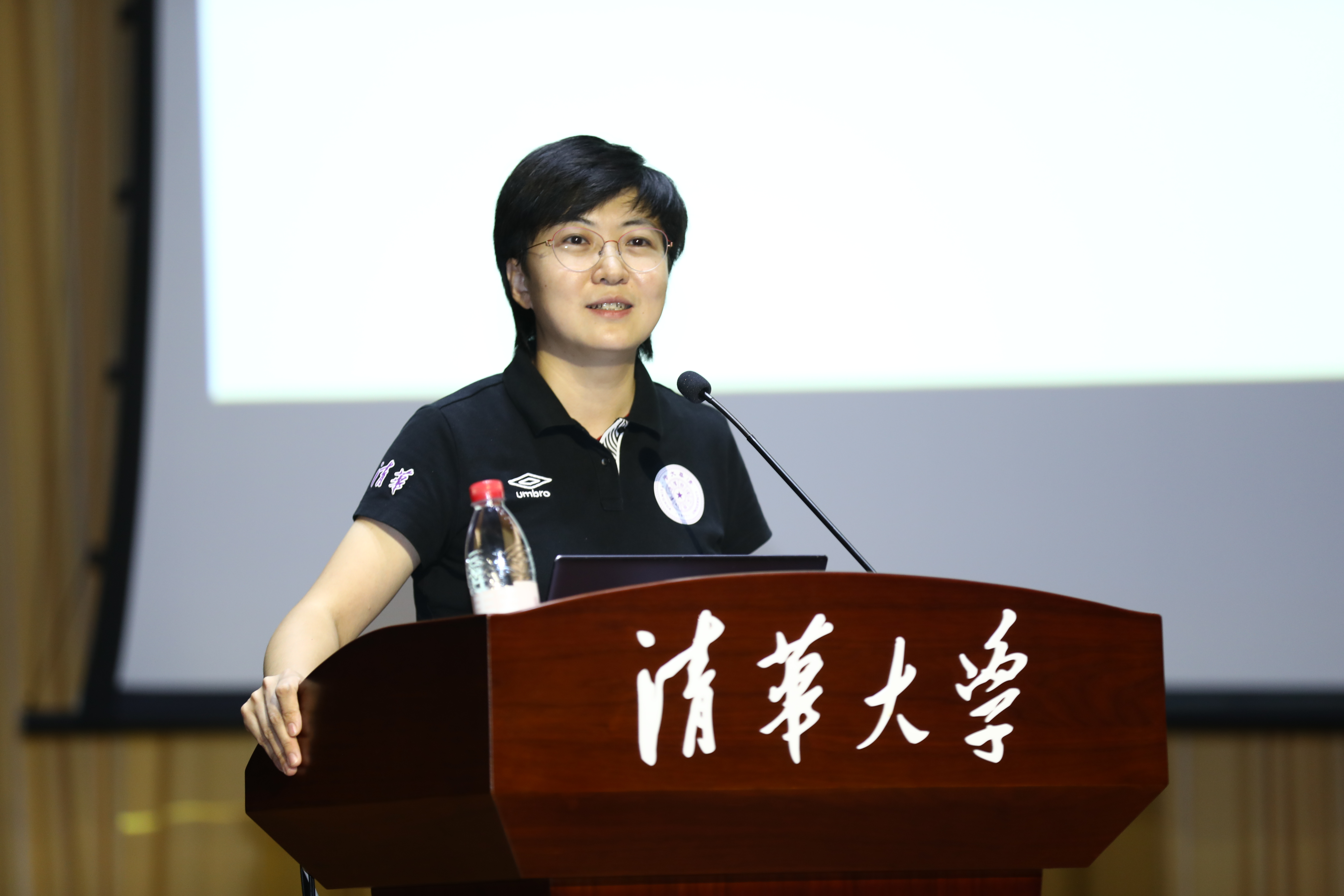 20220816-w88优德中文版官网举办2022级本科生新生骨干训练营-严振峣-余潇潇作专题讲座.jpg