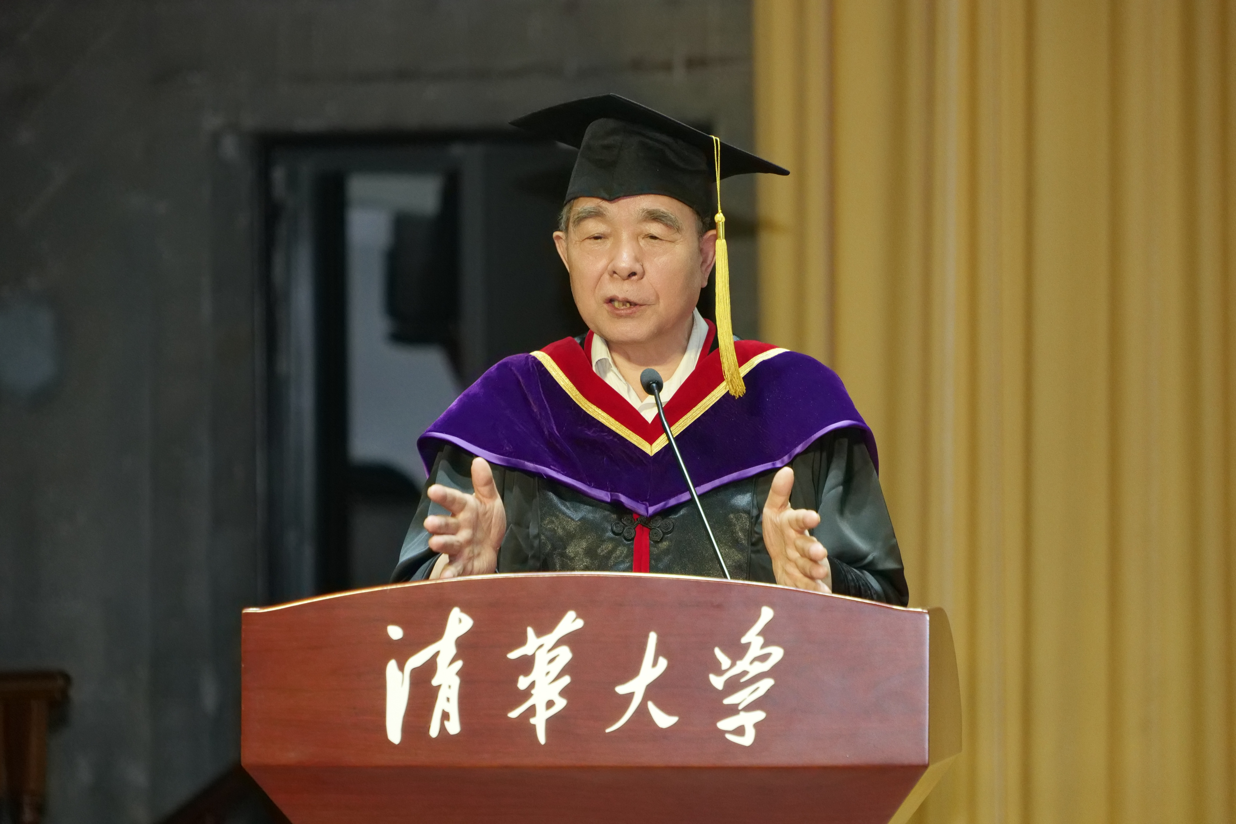 20240630-w88优德中文版官网新闻与传播学院2024年毕业典礼成功举行-新闻学院-柳斌杰总结致辞.JPG