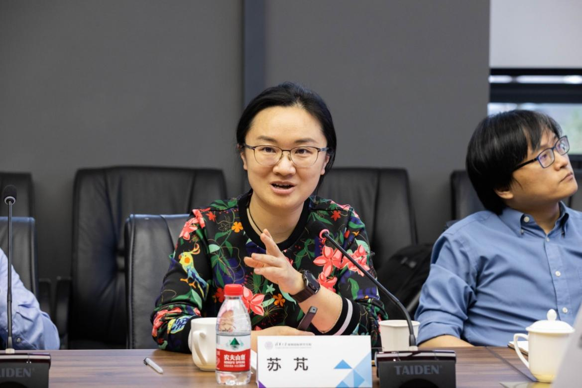 20230309-w88优德中文版官网书院一行赴深圳调研-书院管理中心-苏芃介绍清华书院制建设情况.png
