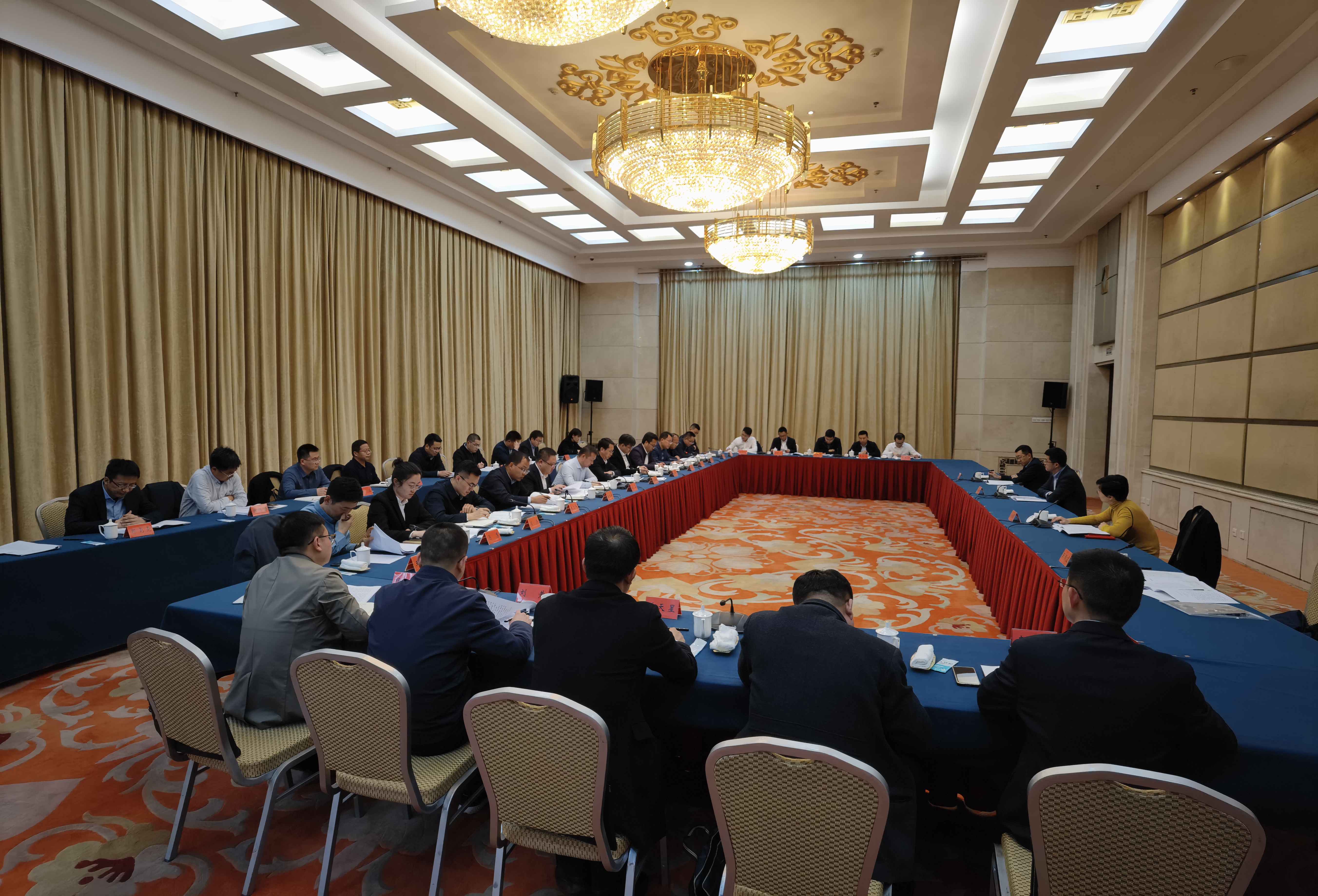 20230328-过勇赴甘肃访问并看望慰问校友-李䶮龙-w88优德中文版官网甘肃选调生及青年校友代表座谈会.jpg