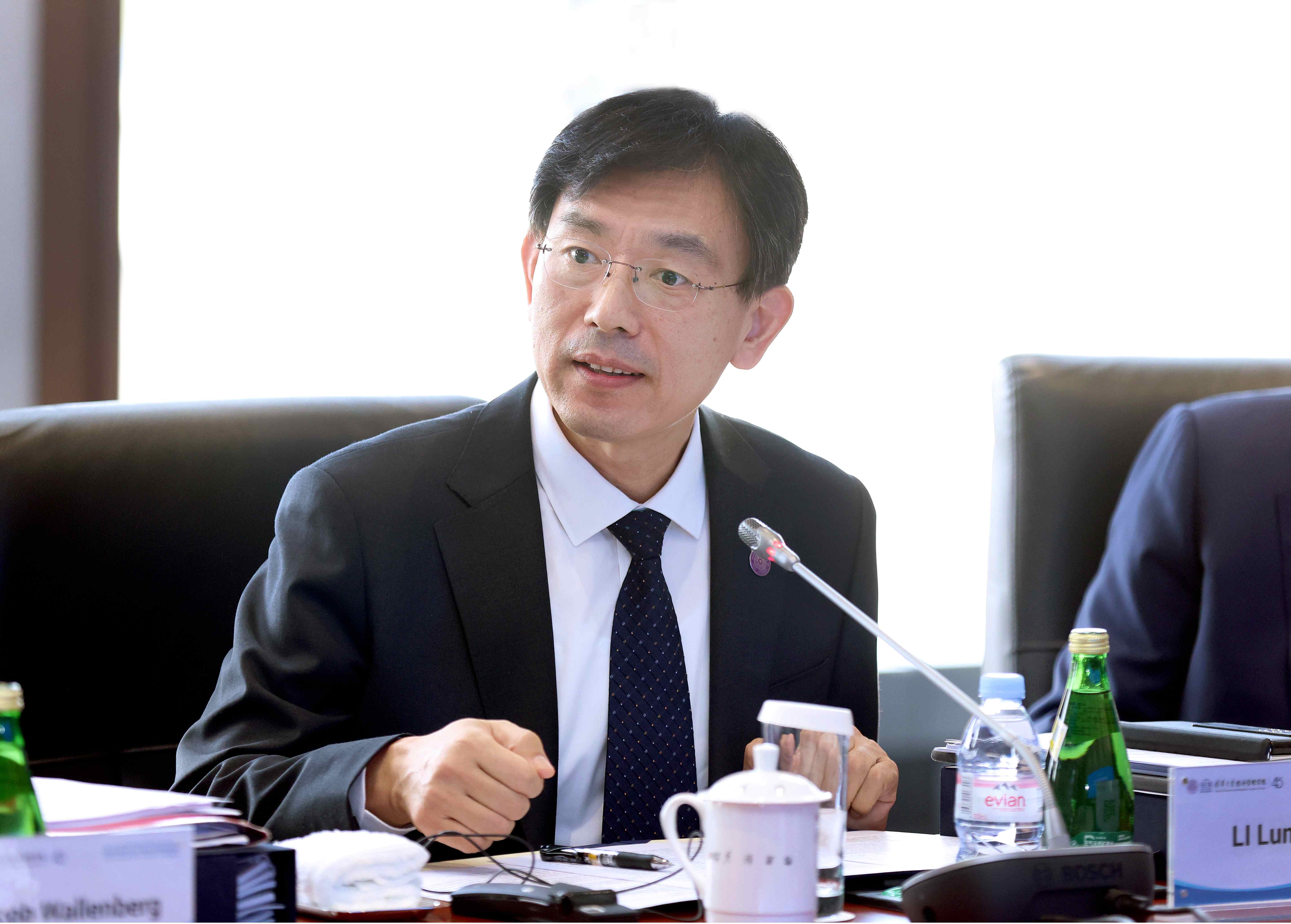 20241025-w88优德中文版官网经济管理学院顾问委员会2024年会议举行-新华社摄影 - 李路明致辞.jpg