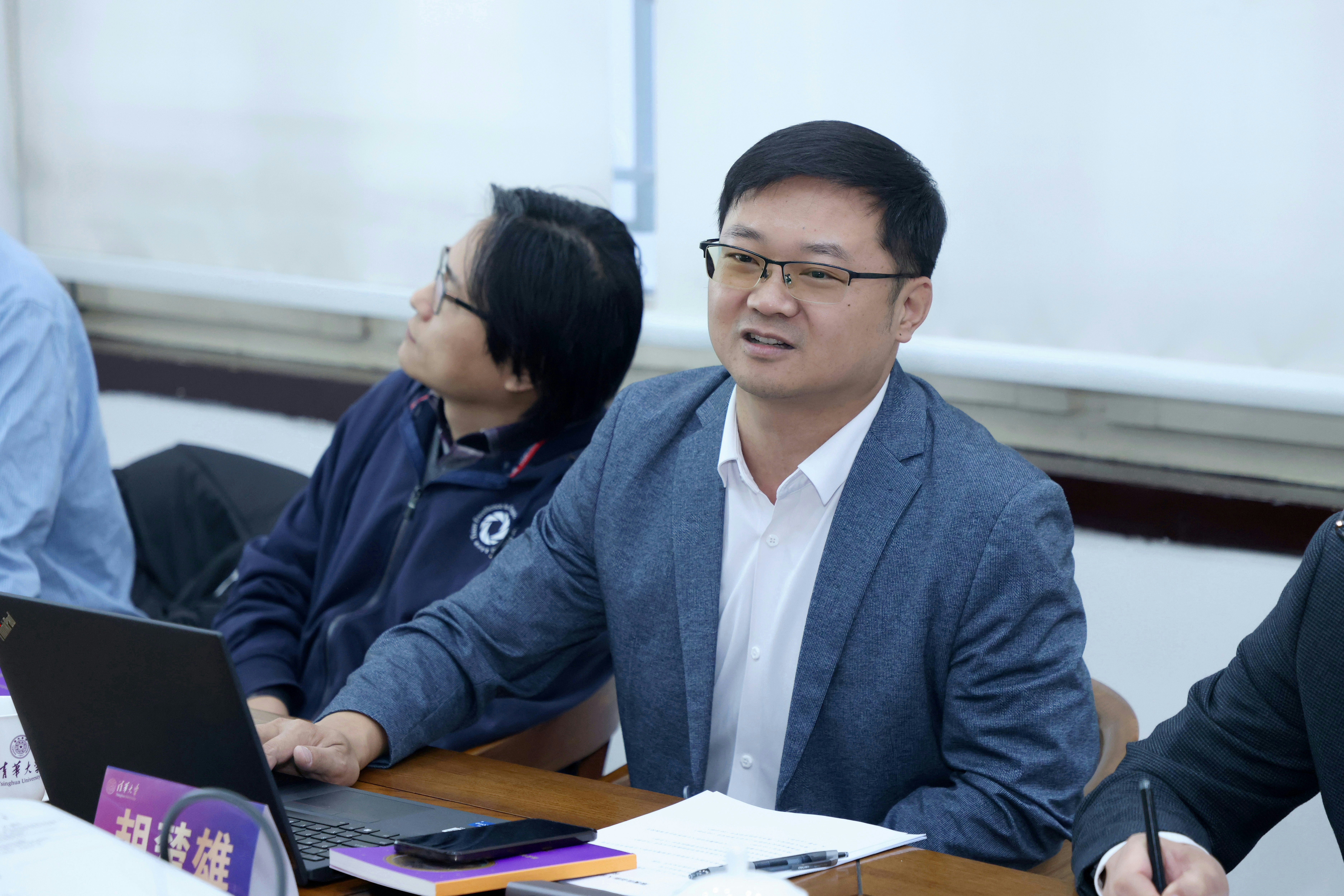 20250110-w88优德中文版官网颠覆性创新人才培养项目座谈会举行-摄影师杨艳彬-胡楚雄发言.jpg
